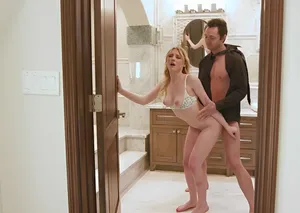 DASS-222 Anh chàng mát-xa được phái đến đã chạm vào những bộ phận nhạy cảm của tôi nhiều đến nỗi tôi không thể chịu đựng được khoái cảm và anh ta đã ngoại tình với tôi.